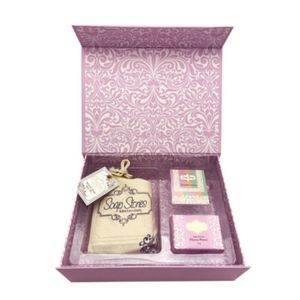 Soap Stories manicure set